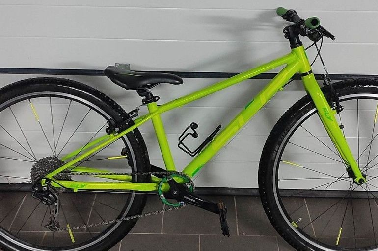 Used Superior F.L.Y 27 2021 Mountainbike, Green — image 1 of 5