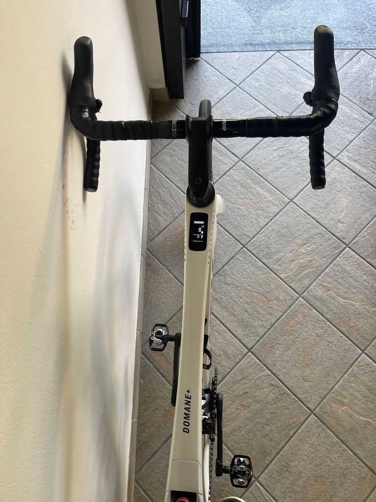 Trek Domane+ SLR 7 2024 2024 Road & Gravel usato, Bianco — immagine 4 di 6