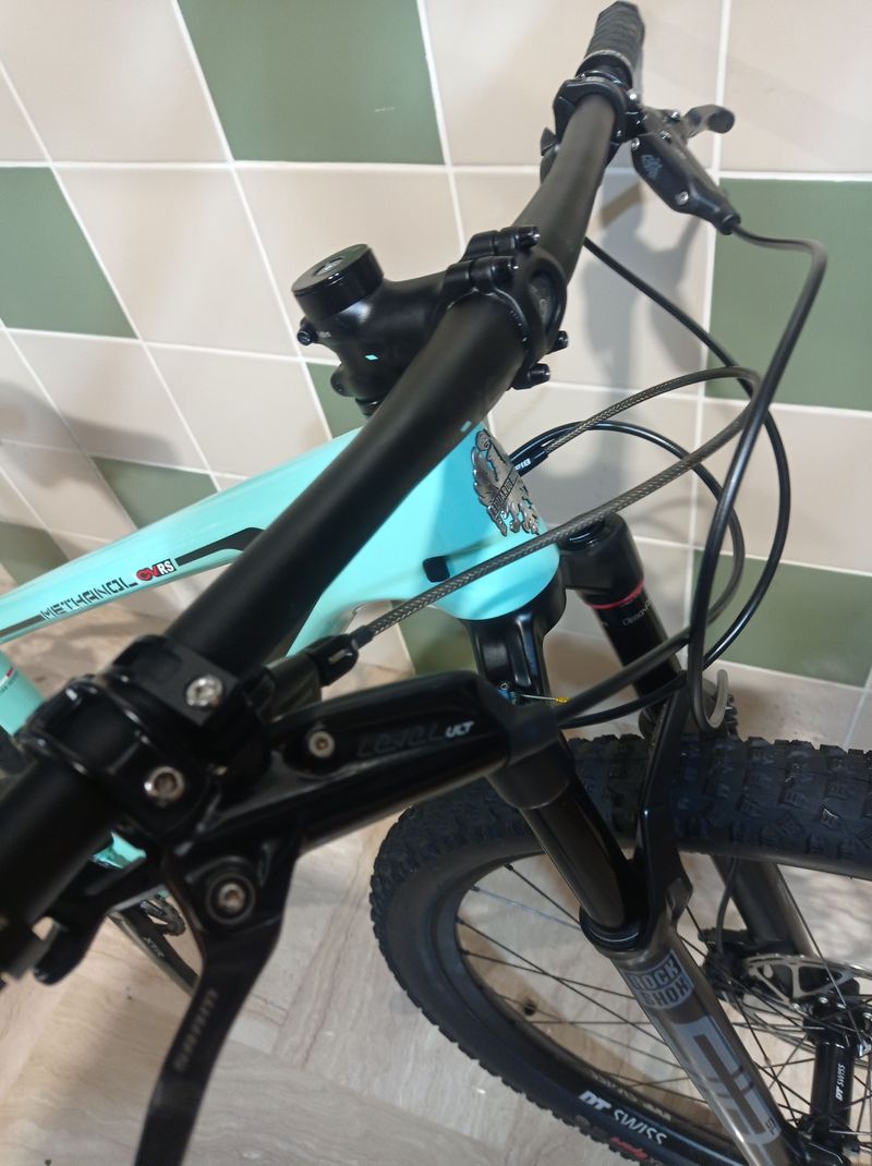 Tweedehands Bianchi CV RS 2024 Mountainbike — afbeelding 7 van 8