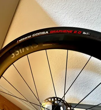 Used BMC Roadmachine 01 THREE 2022 Road & Gravel, Hellgrau — image 8 of 8
