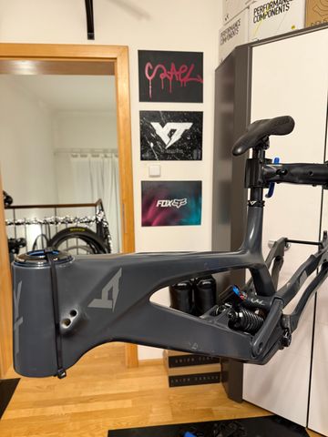 Used YT Industries TUES 29 CF Pro 2019 Frameset 2019 Mountainbike, Black, 29 — image 5 of 7
