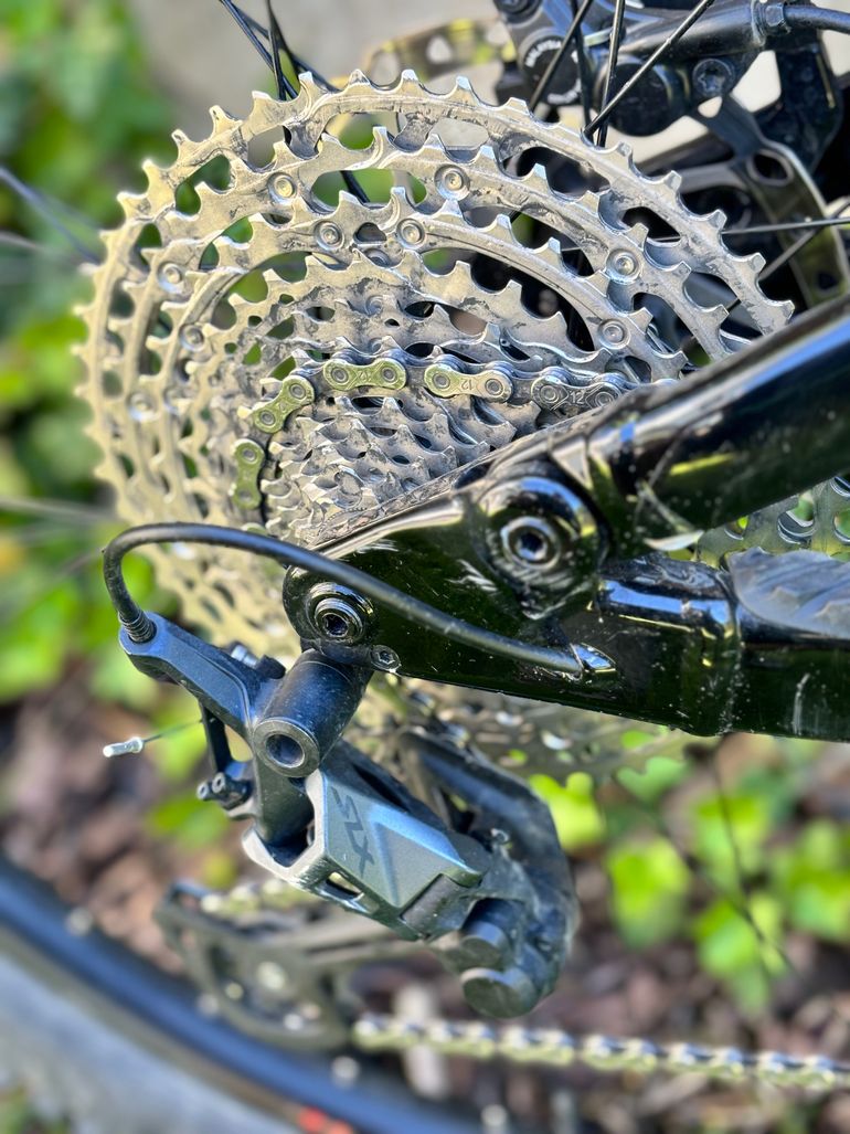 Used Marin Rift Zone 29" Carbon 1 2023 2023 Mountainbike, Red, 29 — image 4 of 8