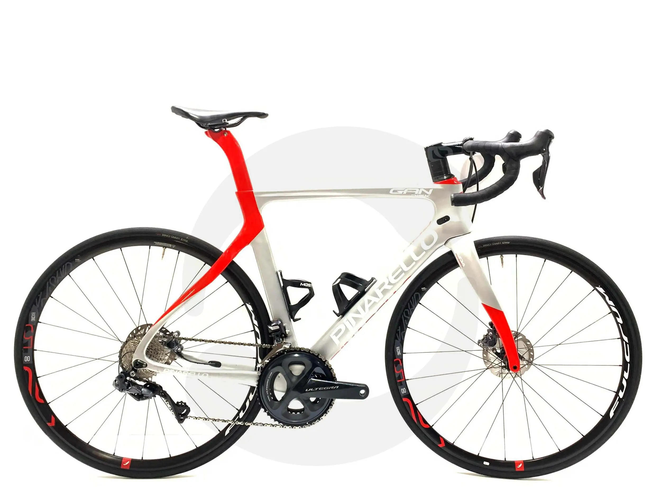 Pinarello gan disc di2 hot sale