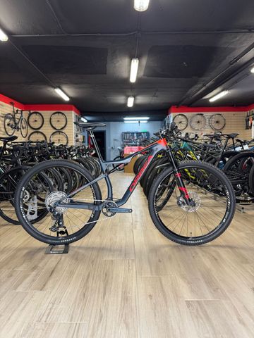 Used Orbea Oiz Shimano SLX 2020 Mountainbike, Blue — image 9 of 11