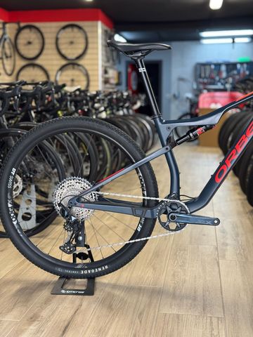 Used Orbea Oiz Shimano SLX 2020 Mountainbike, Blue — image 8 of 11