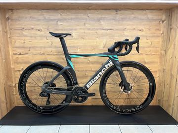 Bianchi Oltre RC Durace Di2 2024 2024 Road & Gravel usato