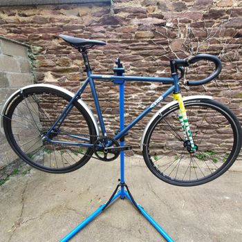 Used Cinelli Tutto Plus 2022 Road & Gravel, Blu — image 1 of 12