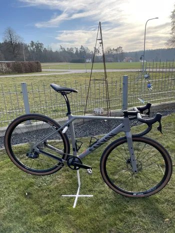 Used Canyon Grizl CF SL 7 eTap 2022 Road & Gravel — image 1 of 8