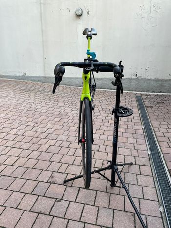 Used Trek Madone SL 6 Disc 2020 2020 Road & Gravel — image 4 of 17