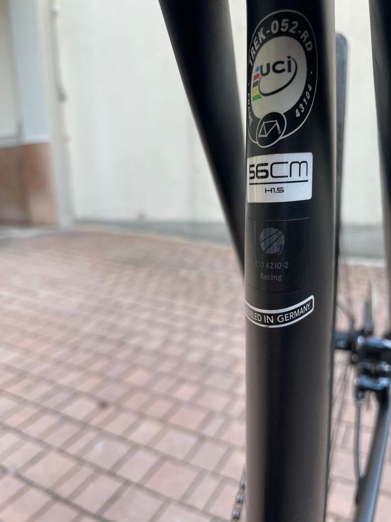 Used Trek Madone SL 6 Disc 2020 2020 Road & Gravel — image 7 of 17