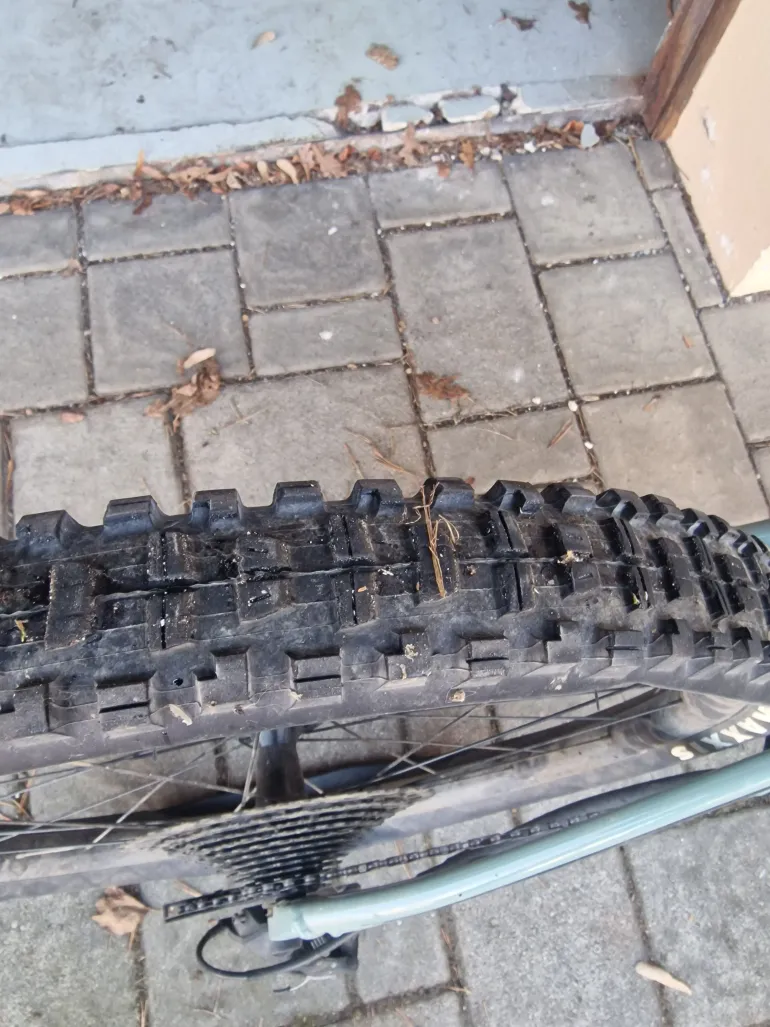 Used Giant Reign 2 2020 Mountainbike — image 5 of 6