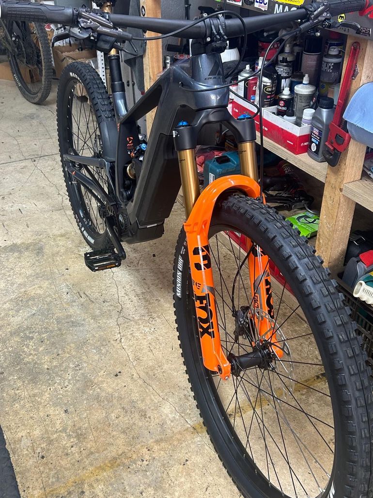 Used BULLS VUCA EVO AM 2 2024 2024 Mountainbike, Light Gray, 29 — image 2 of 4