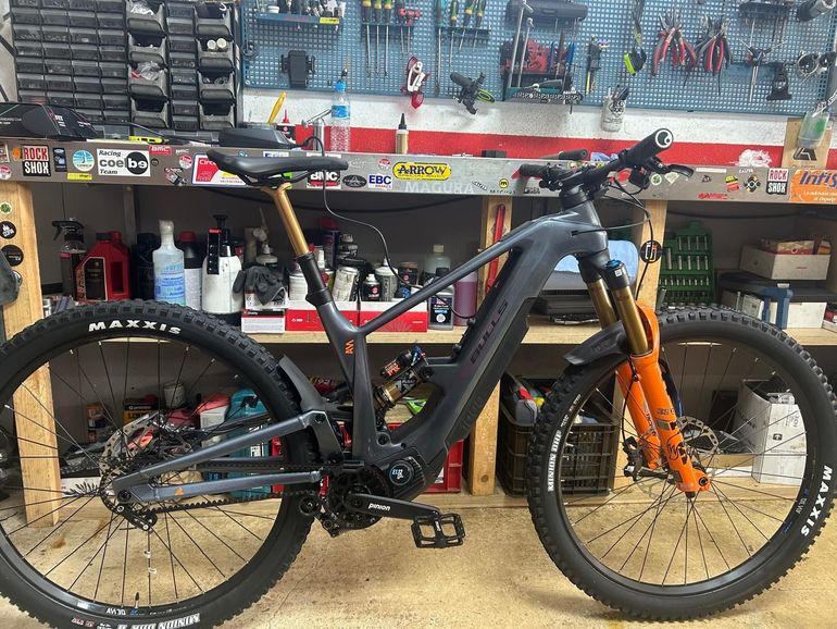 Used BULLS VUCA EVO AM 2 2024 2024 Mountainbike, Light Gray, 29 — image 1 of 4