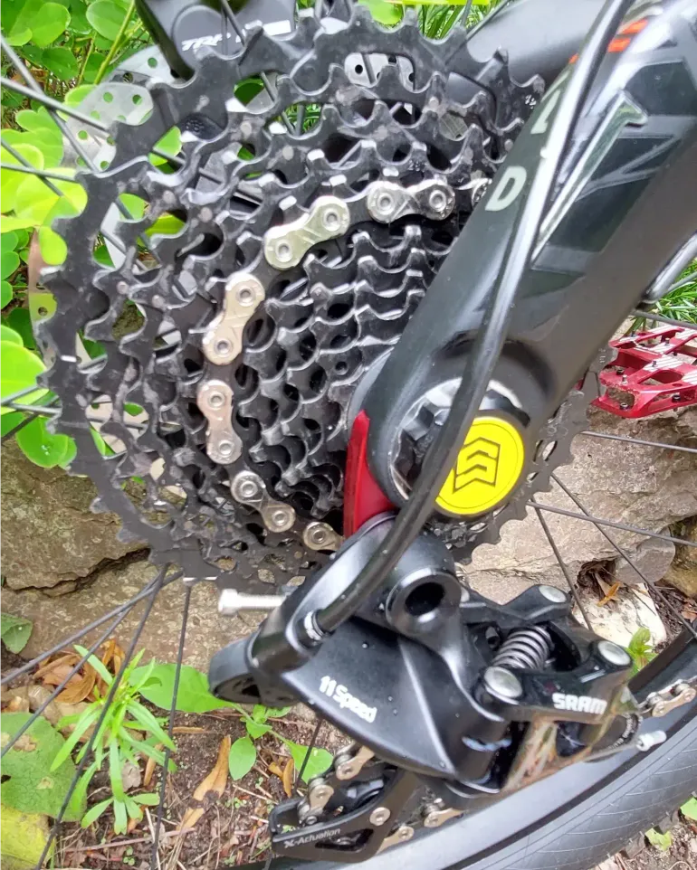 Used Polygon XQUARONE DH8 2020 2020 Mountainbike, Black, 27.5 — image 3 of 5