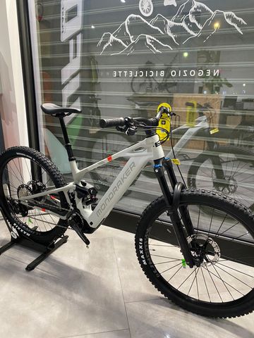 Brugt Mondraker crafty Carbon r 2025 2025 MTB