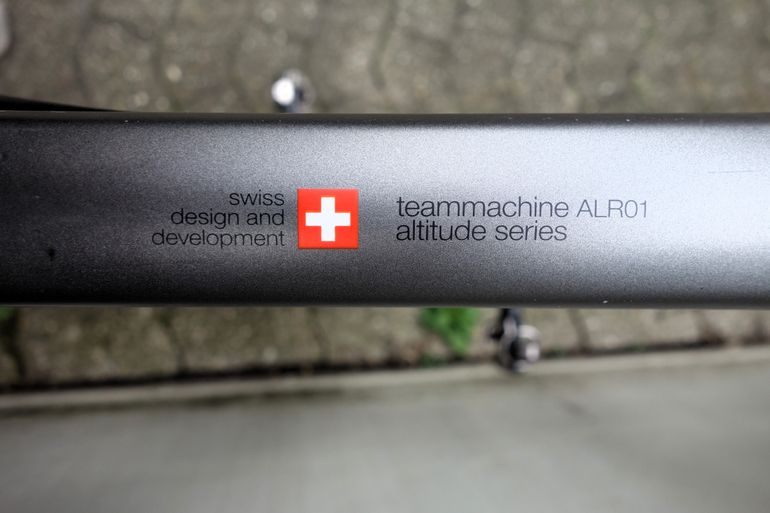 Used BMC Teammachine Shimano 105 2017 Road & Gravel — image 2 of 11