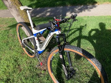 Used Orbea OIZ M-TEAM 2018 2018 Mountainbike, White, 29 — image 4 of 14