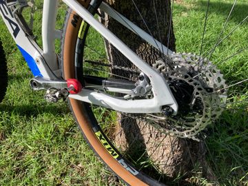 Used Orbea OIZ M-TEAM 2018 2018 Mountainbike, White, 29 — image 8 of 14