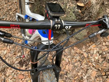 Used Orbea OIZ M-TEAM 2018 2018 Mountainbike, White, 29 — image 13 of 14