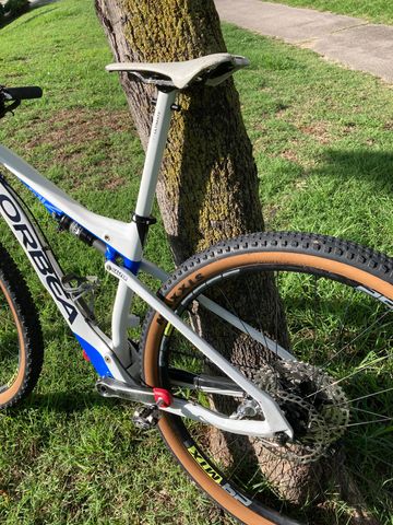 Used Orbea OIZ M-TEAM 2018 2018 Mountainbike, White, 29 — image 6 of 14