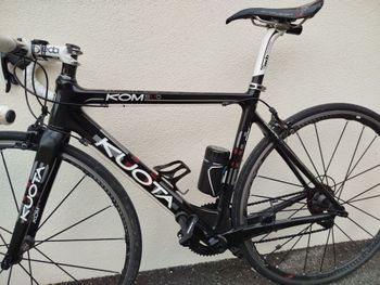 Kuota, KOM