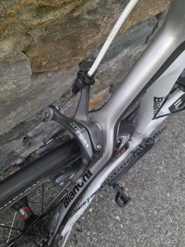 Brugt Bianchi Infinito CV Ultegra Compact 2014 2014 Road & Gravel — billede 4 af 8