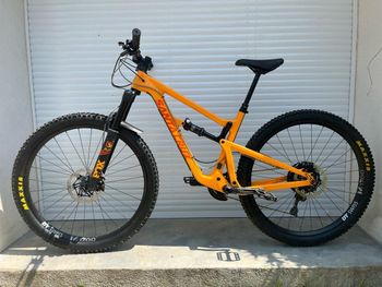 Used Santa Cruz Hightower C XE 2018 2018 Mountainbike, Orange, 29 — image 7 of 8