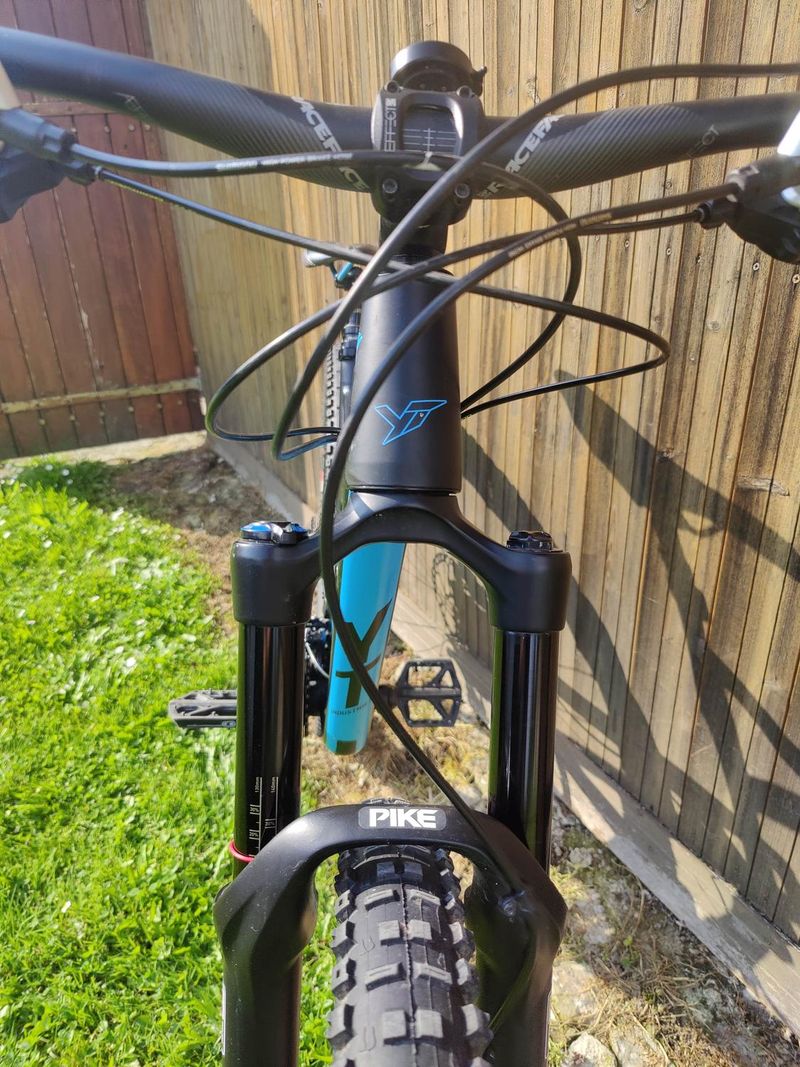 YT Industries Jeffsy 29 AL 2018 2018 Mountainbike usato, Nero — immagine 2 di 11
