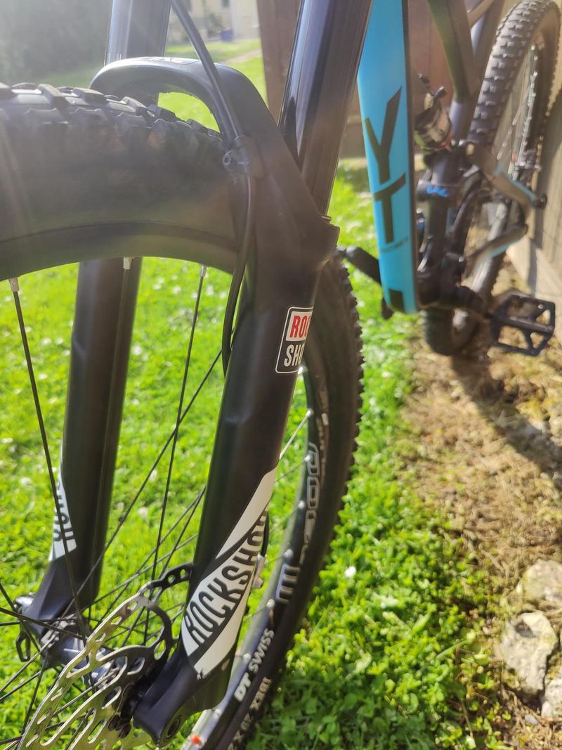 YT Industries Jeffsy 29 AL 2018 2018 Mountainbike usato, Nero — immagine 3 di 11