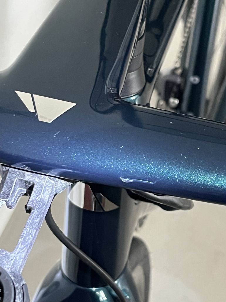 Used Canyon Endurace CF SL Disc 8.0 Di2 2018 Road & Gravel, Green — image 11 of 12