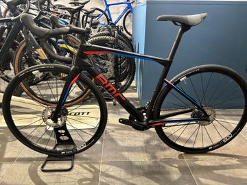 Used BMC Roadmachine 02 TWO 2018 2018 Road & Gravel, Black — image 3 of 4