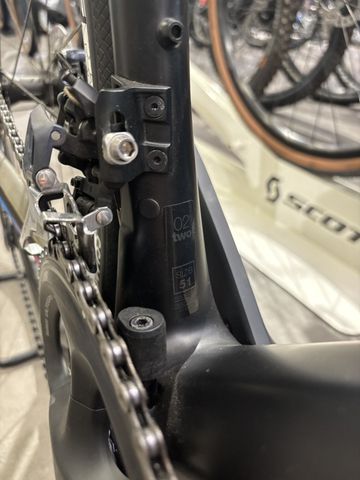 Used BMC Roadmachine 02 TWO 2018 2018 Road & Gravel, Black — image 4 of 4