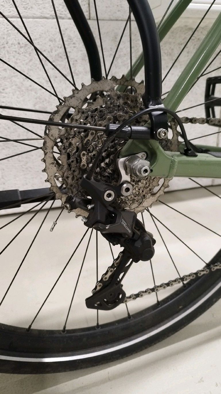 Used Orbea Vibe H30 2022 Road & Gravel, Green — image 3 of 13