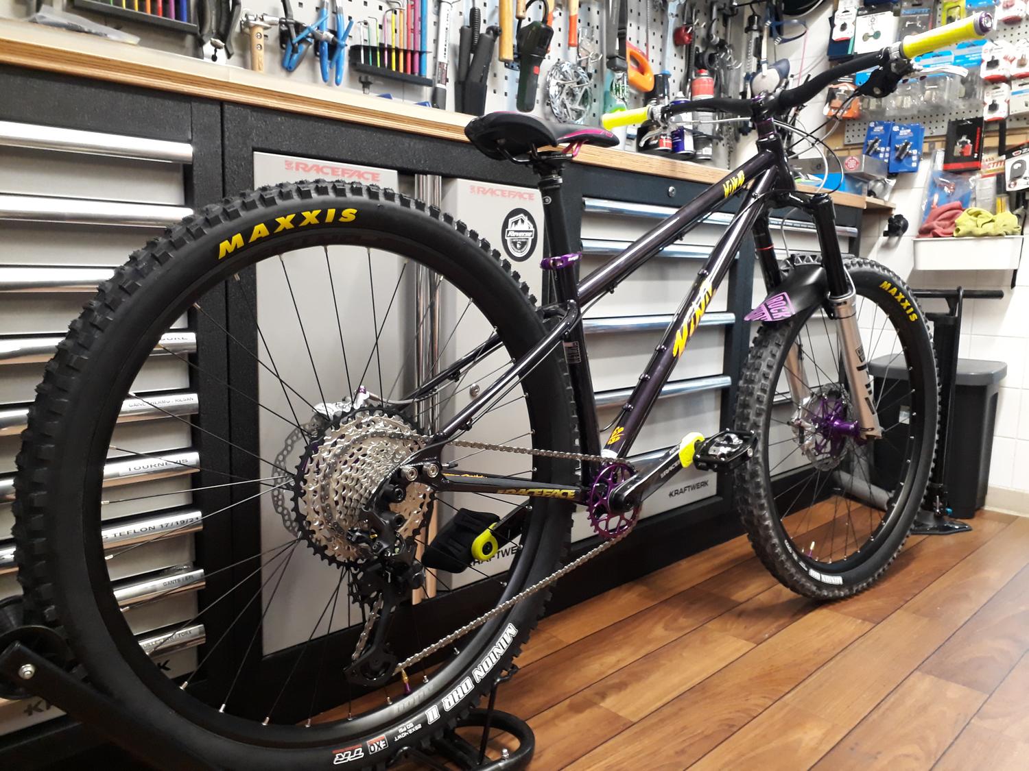 KONA KILAUEA SE コナキラウエアseキッズマウンテンバイク