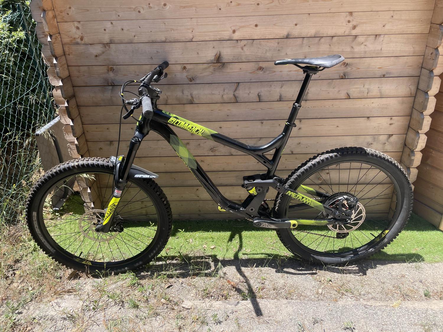 Commencal COMMENCAL META AM V3 ESSENTIAL 2016 2016