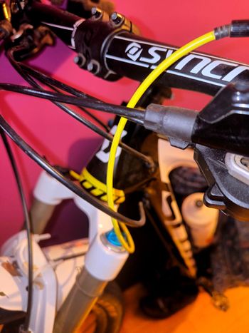Used Scott Scale 720 2016 Mountainbike, White — image 3 of 4