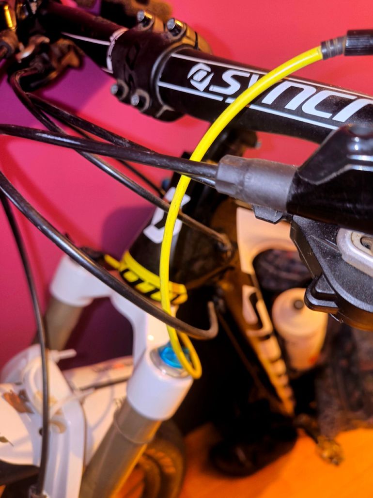 Used Scott Scale 720 2016 Mountainbike, White — image 3 of 4