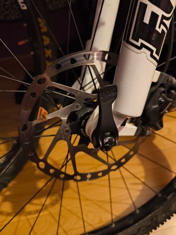 Used Scott Scale 720 2016 Mountainbike, White — image 2 of 4