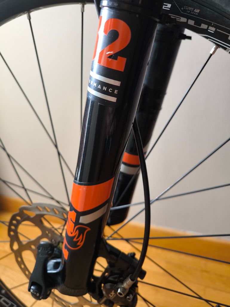 Used Orbea Oiz 2017 Mountainbike, Black, 29 — image 12 of 18