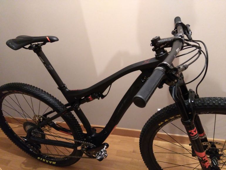 Used Orbea Oiz 2017 Mountainbike, Black, 29 — image 5 of 18