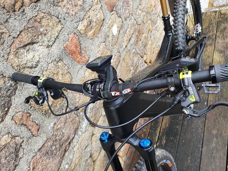 Used Whistle VTTAE WHISTLE B-rush C8.2 Carbon Taille M Enduro 2022 Bosch 750 2022 Mountainbike, Black, 29 — image 3 of 8