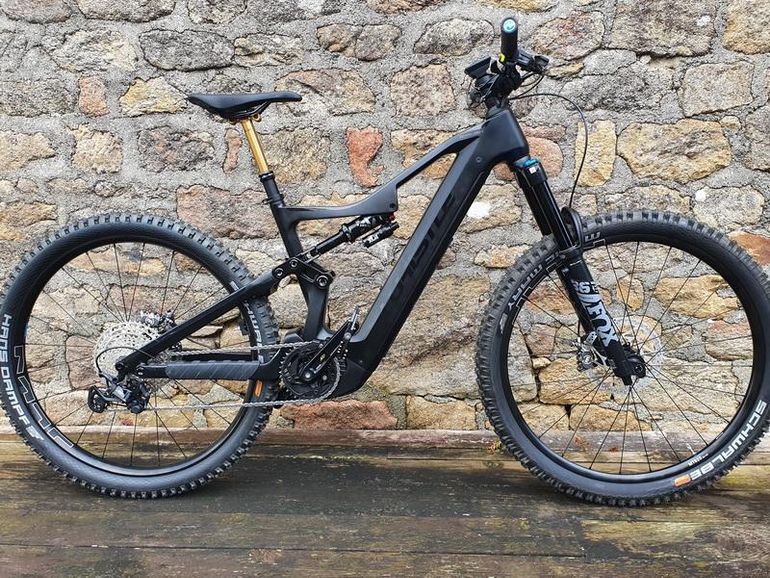 Used Whistle VTTAE WHISTLE B-rush C8.2 Carbon Taille M Enduro 2022 Bosch 750 2022 Mountainbike, Black, 29 — image 2 of 8