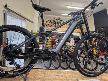 Used Haibike Nduro 8 Freeride 2024 2024 Mountainbike, Light Gray, 29 — image 3 of 4