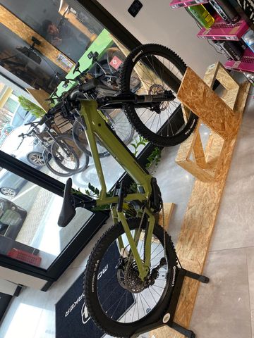 Lapierre Overvolt AM 2025 MTB usato