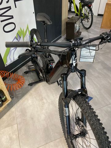 Used Lapierre overvolt am 4.6 2025 Mountainbike, Black — image 2 of 3