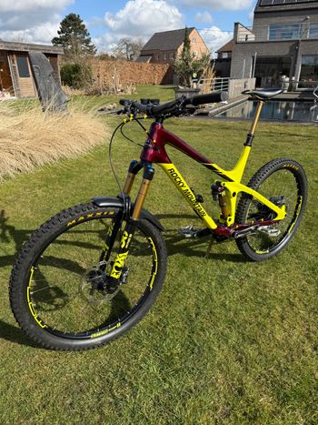 Used Rocky Mountain Slayer Carbon 90 2018 2018 MTB