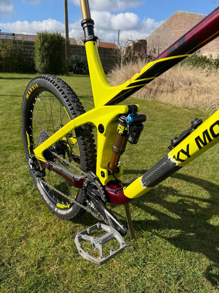 Rocky Mountain Slayer Carbon 90 2018 2018 Mountainbike usato, Arancione — immagine 5 di 9