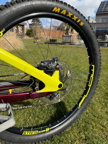 Rocky Mountain Slayer Carbon 90 2018 2018 Mountainbike usato, Arancione — immagine 7 di 9