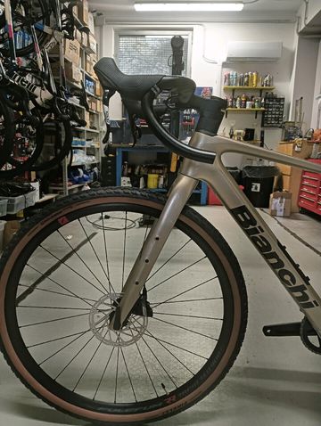 Używany Bianchi Arcadex Comp APEX disc 2024 2024 Road & Gravel — zdjęcie 5 z 5