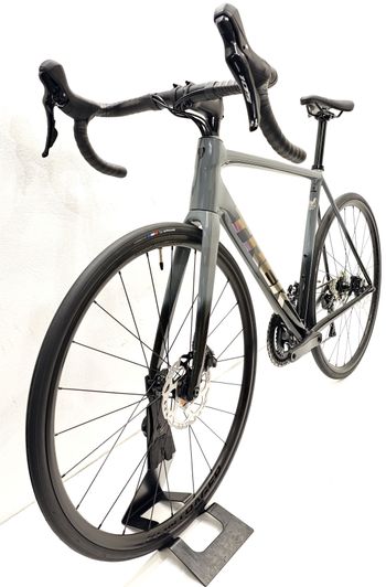 Used Trek Émonda ALR 5 2025 2025 Road & Gravel, Grigio chiaro — image 3 of 11